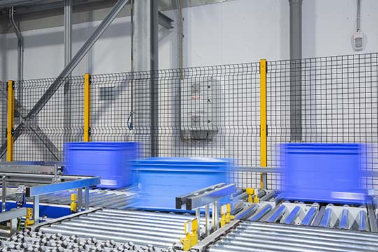 In-out roller conveyors