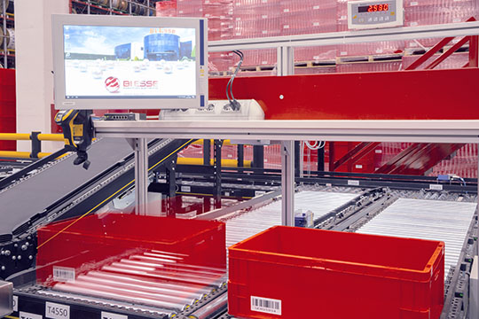 Lade- und Pickingstation